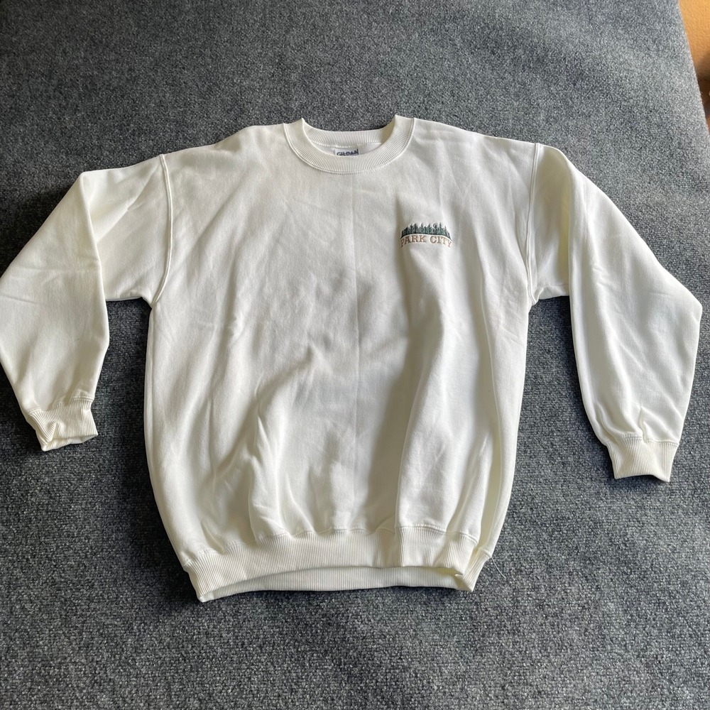 Gildan Mens Park City Embroidered Sweatshirt White Ultra Cotton Heavyweight L
